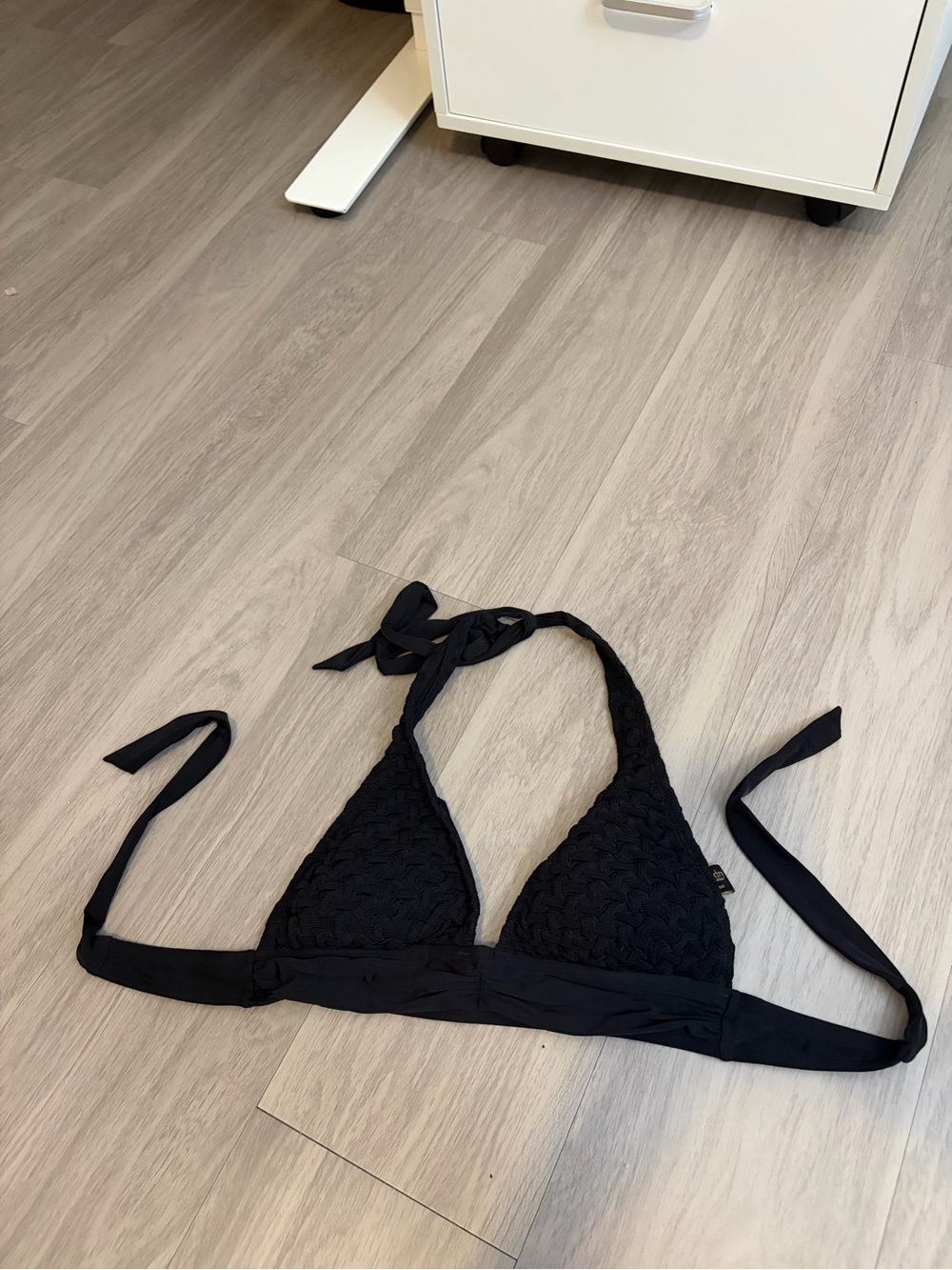 Laundry By Shelli Segal Black Crochet Halter Bikini Top